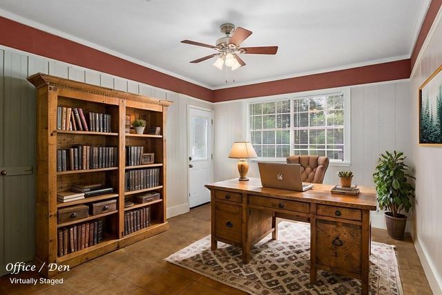 107 Eastwood Place, Lufkin, TX 75901