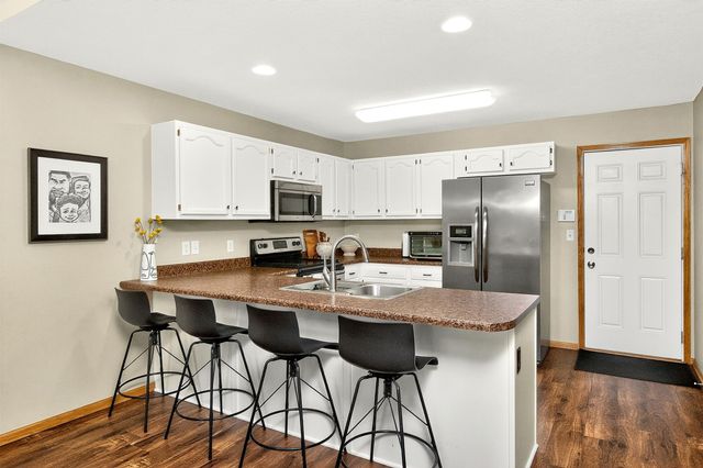 1400 S 52nd Street 33, West Des Moines, IA 50265