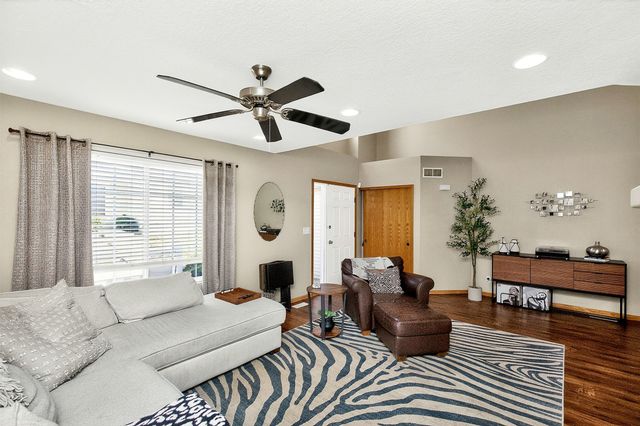 1400 S 52nd Street 33, West Des Moines, IA 50265