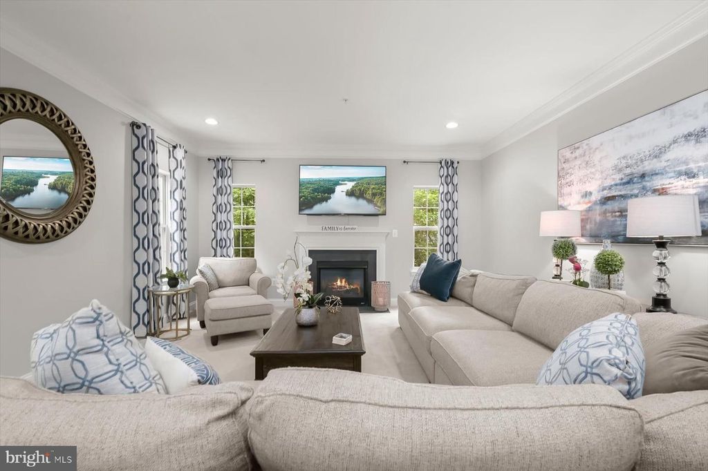 Image 20 of property listing at 5814 BELLANCA DR, Elkridge, MD 21075