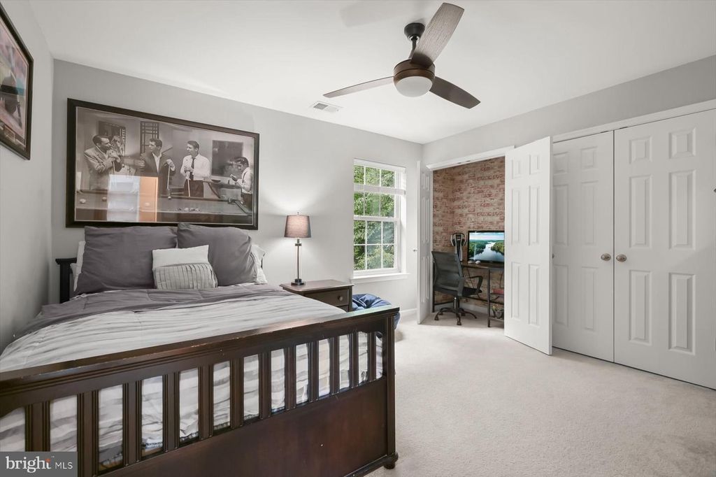 Image 37 of property listing at 5814 BELLANCA DR, Elkridge, MD 21075
