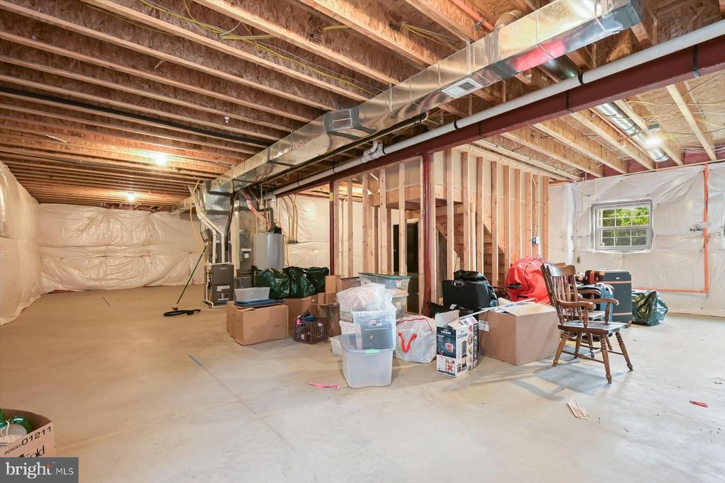 Image 49 of property listing at 5814 BELLANCA DR, Elkridge, MD 21075