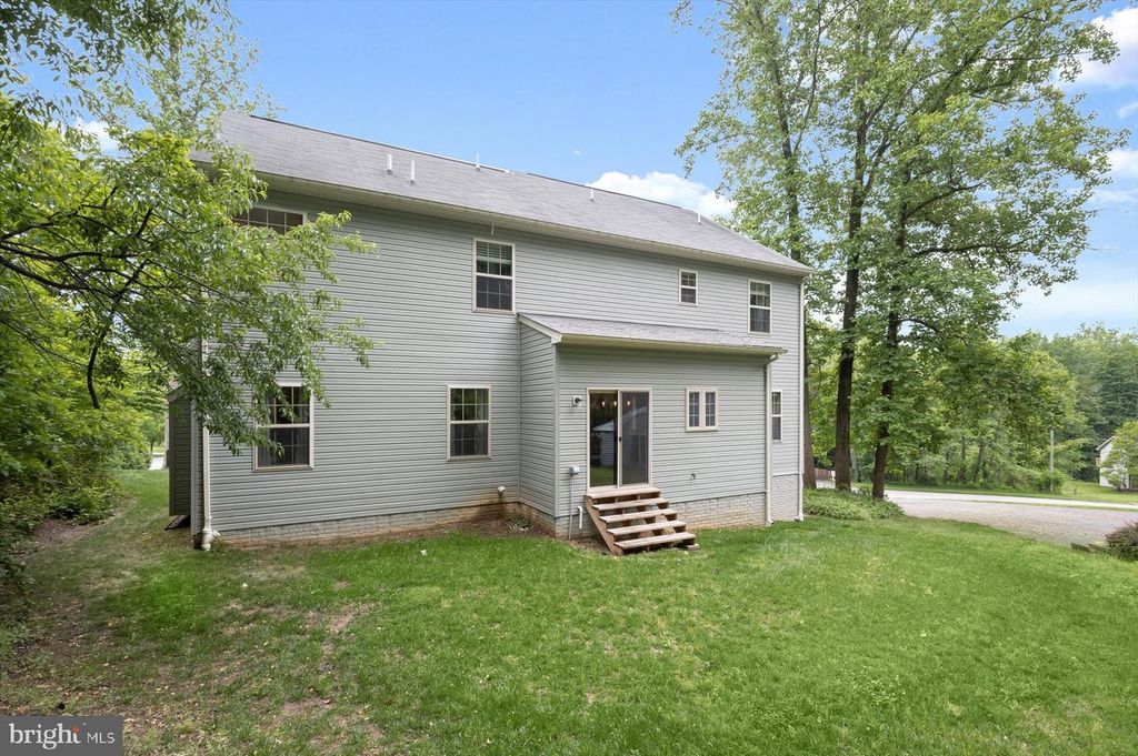 Image 51 of property listing at 5814 BELLANCA DR, Elkridge, MD 21075