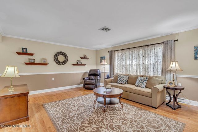 821B Balmoral Court, Lakewood, NJ 08701