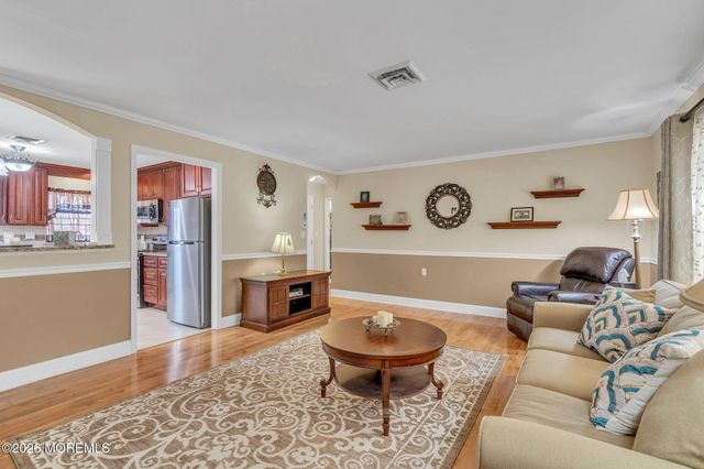 821B Balmoral Court, Lakewood, NJ 08701