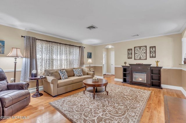 821B Balmoral Court, Lakewood, NJ 08701