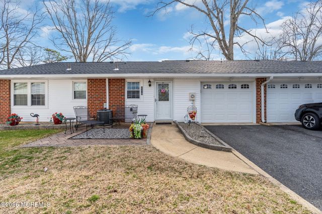 821B Balmoral Court, Lakewood, NJ 08701