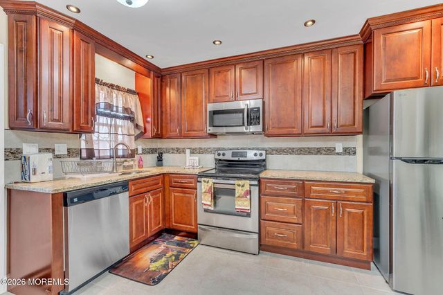 821B Balmoral Court, Lakewood, NJ 08701