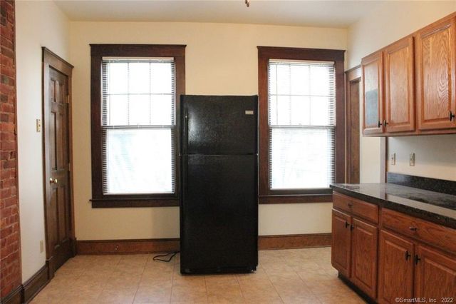 16 Woodland Street 1, New Haven, CT 06511