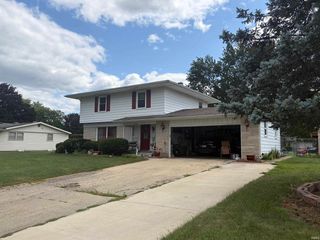 24488 Elmhurst Drive, Elkhart, IN 46517