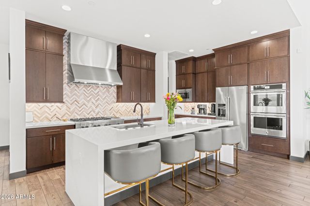 11928 N HUDSON Street, Surprise, AZ 85388