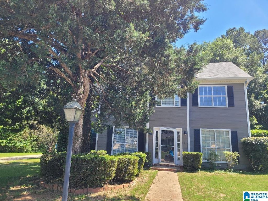 2611 BRIDLEWOOD CIRCLE, Helena, AL 35080