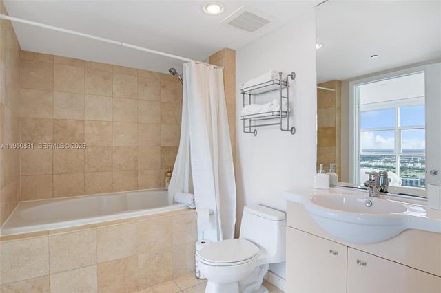 1830 S OCEAN DR 4307, Hallandale Beach, FL 33009