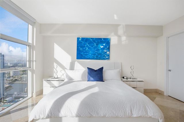 1830 S OCEAN DR 4307, Hallandale Beach, FL 33009