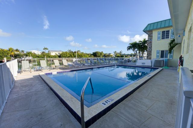 105 Avenue D Apt 113, Marathon, FL 33050