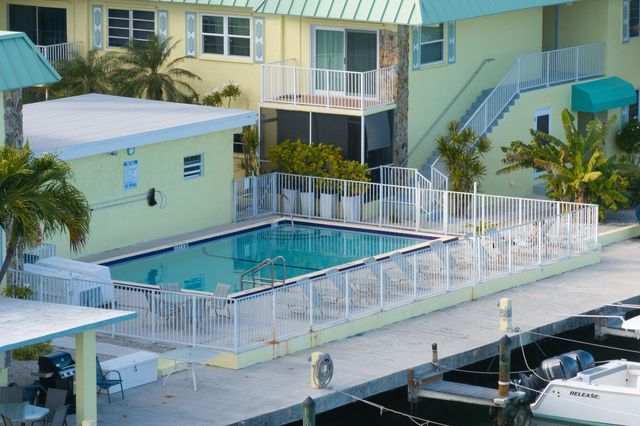 105 Avenue D Apt 113, Marathon, FL 33050