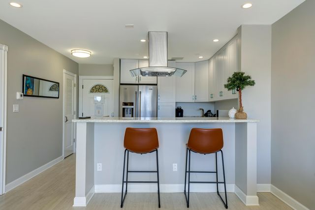 105 Avenue D Apt 113, Marathon, FL 33050