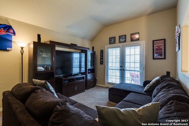 517 SADDLE BACK TRL, Cibolo, TX 78108