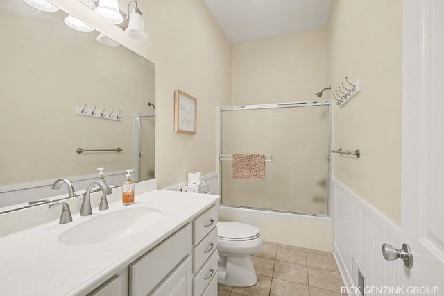 6288 Hawthorne Court, Saugatuck Twp, MI 49453