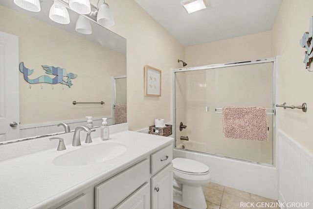 6288 Hawthorne Court, Saugatuck Twp, MI 49453