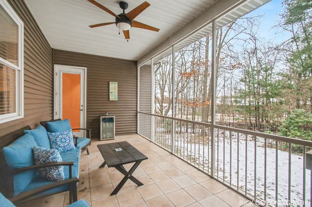 6288 Hawthorne Court, Saugatuck Twp, MI 49453