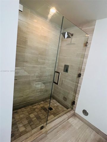 1300 Brickell Bay Dr 1606, Miami, FL 33131