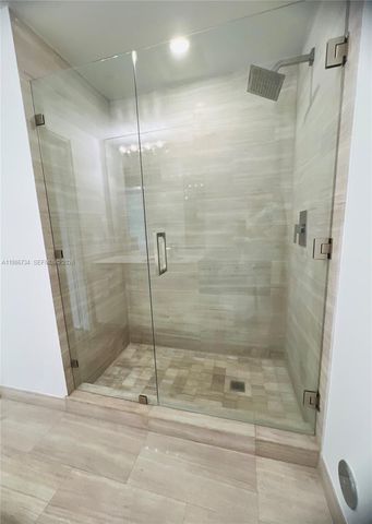 1300 Brickell Bay Dr 1606, Miami, FL 33131