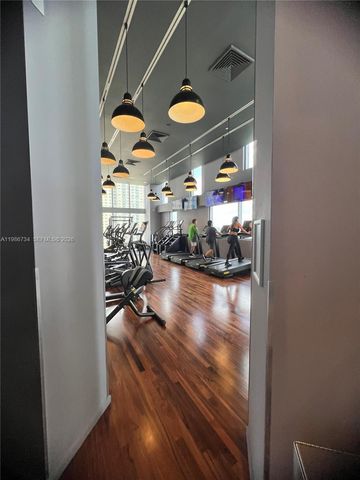 1300 Brickell Bay Dr 1606, Miami, FL 33131
