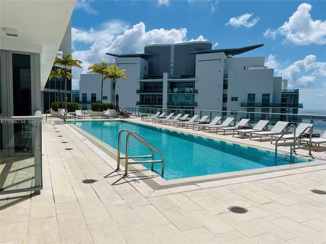 1300 Brickell Bay Dr 1606, Miami, FL 33131