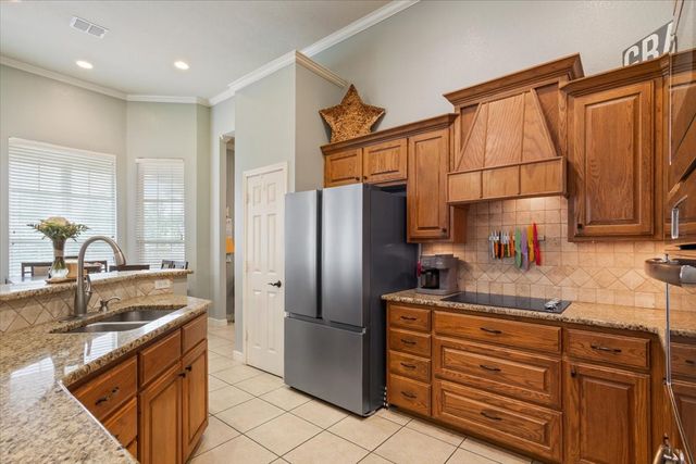 5616 Landsdown Drive, Waco, TX 76708