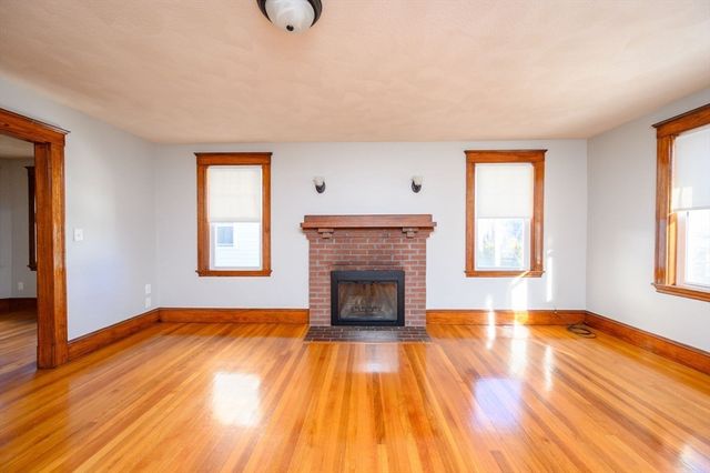 17-19 Albany St, Quincy, MA 02170