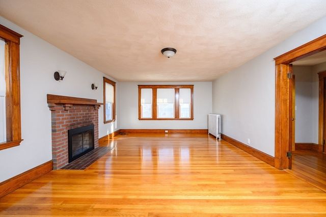 17-19 Albany St, Quincy, MA 02170