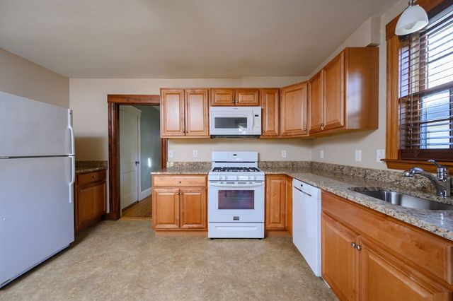 17-19 Albany St, Quincy, MA 02170