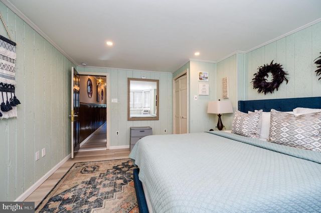 33 W MAIN ST, Girardville, PA 17935