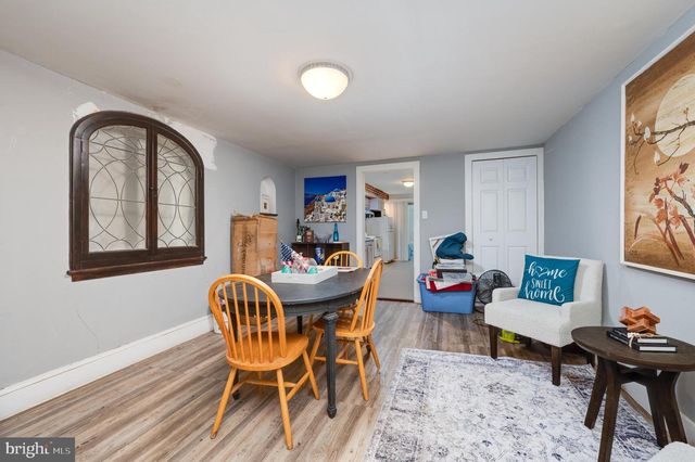 33 W MAIN ST, Girardville, PA 17935