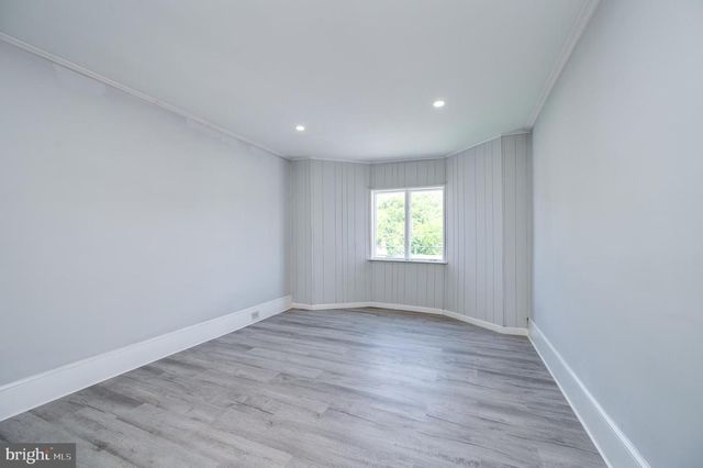 33 W MAIN ST, Girardville, PA 17935
