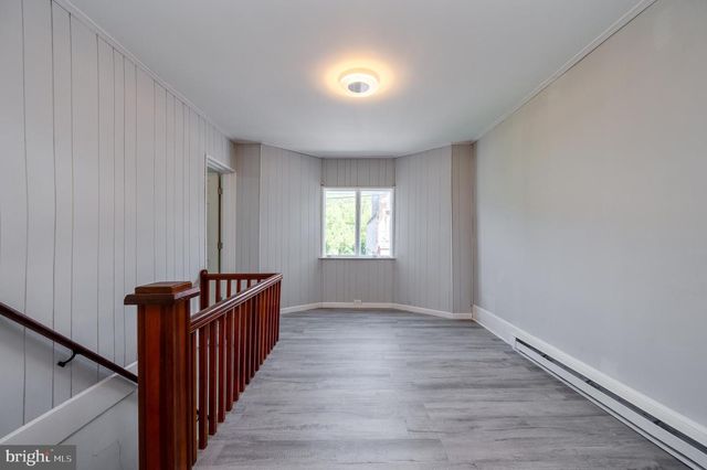 33 W MAIN ST, Girardville, PA 17935