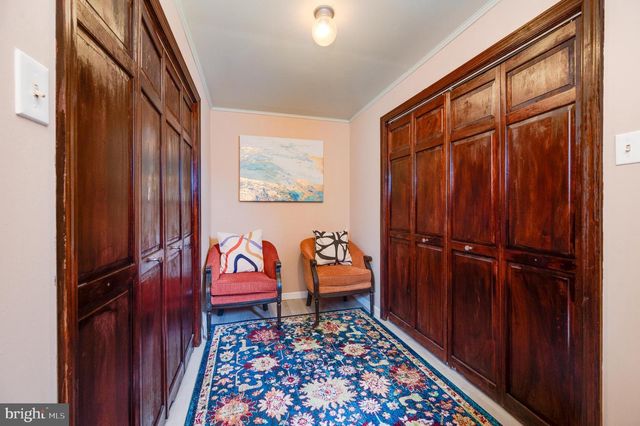 33 W MAIN ST, Girardville, PA 17935