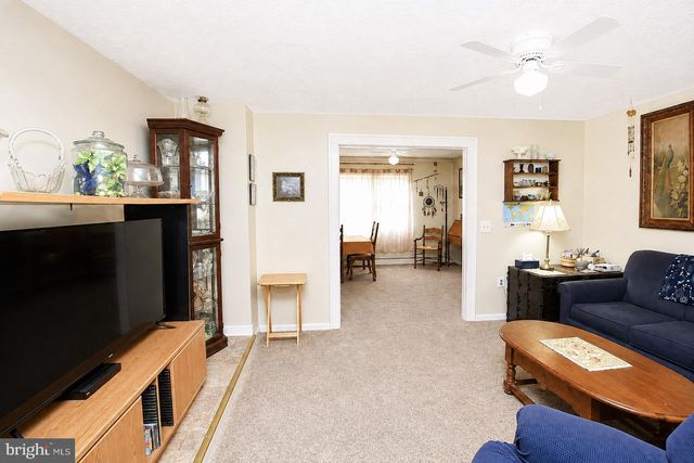 1077 CARPERS DR, Winchester, VA 22603