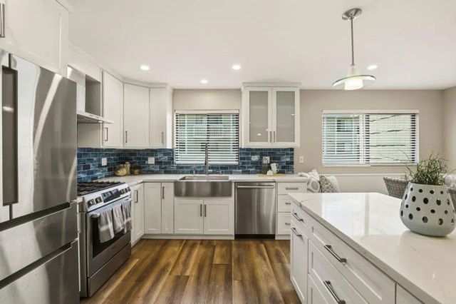 4046 Mahaila Avenue B, San Diego, CA 92122