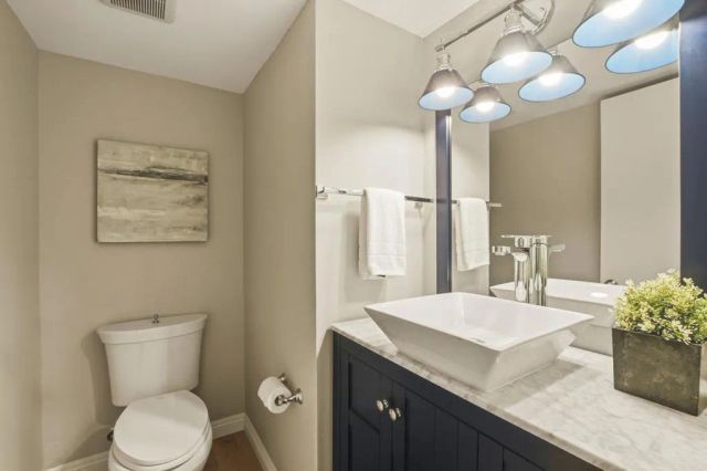 4046 Mahaila Avenue B, San Diego, CA 92122