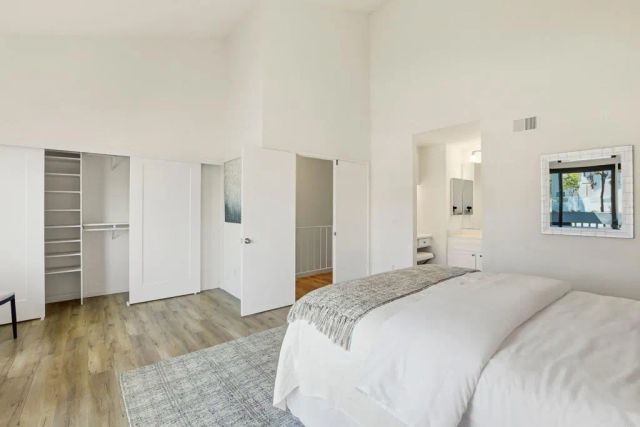 4046 Mahaila Avenue B, San Diego, CA 92122