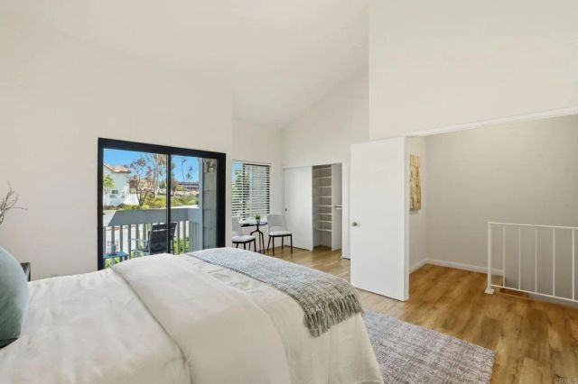 4046 Mahaila Avenue B, San Diego, CA 92122