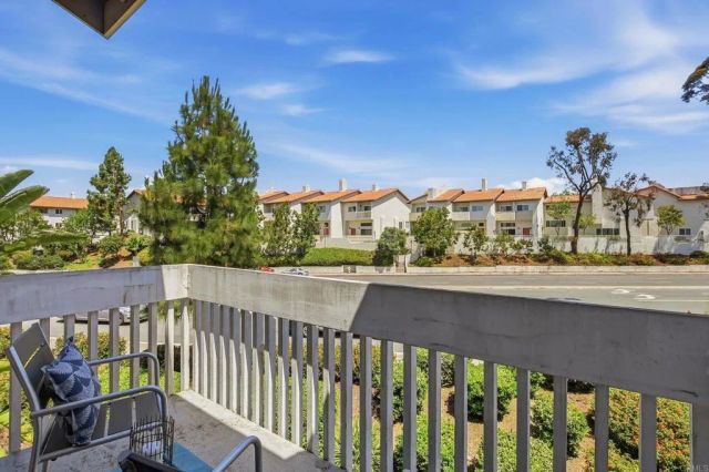 4046 Mahaila Avenue B, San Diego, CA 92122