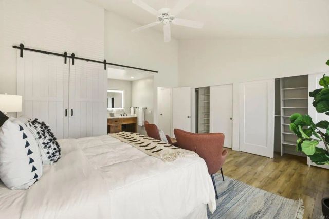 4046 Mahaila Avenue B, San Diego, CA 92122