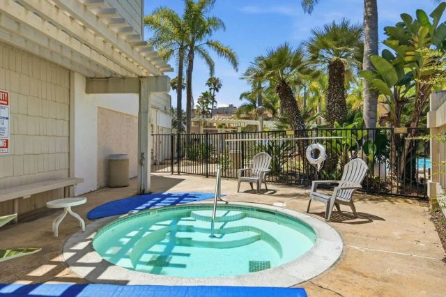 4046 Mahaila Avenue B, San Diego, CA 92122