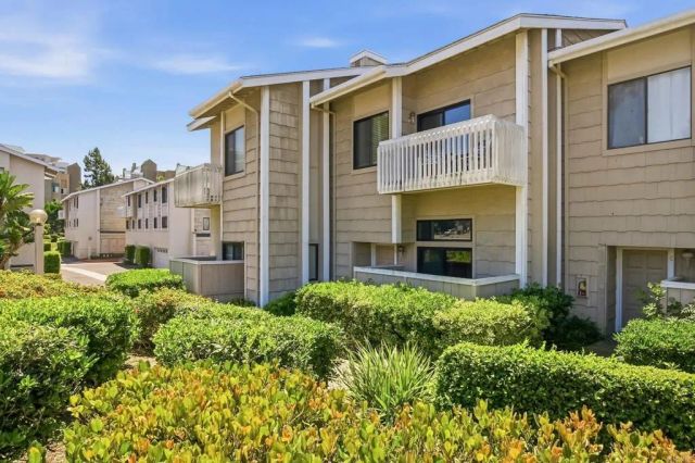 4046 Mahaila Avenue B, San Diego, CA 92122