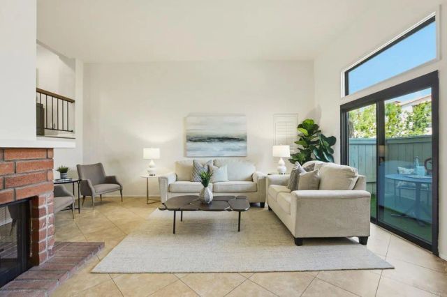 4046 Mahaila Avenue B, San Diego, CA 92122