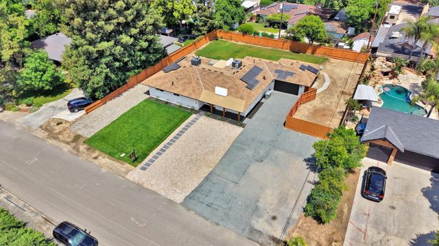 2234 W San Madele, Fresno, CA 93711