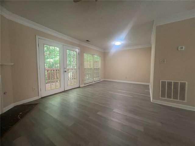 1033 Plantation Way NW, Kennesaw, GA 30144